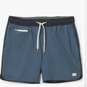 Vuori’s men bank shorts - Medium
